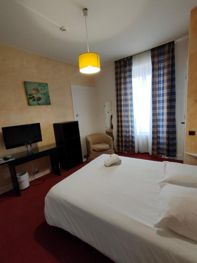 Hotel De Naples Vichy Exterior photo